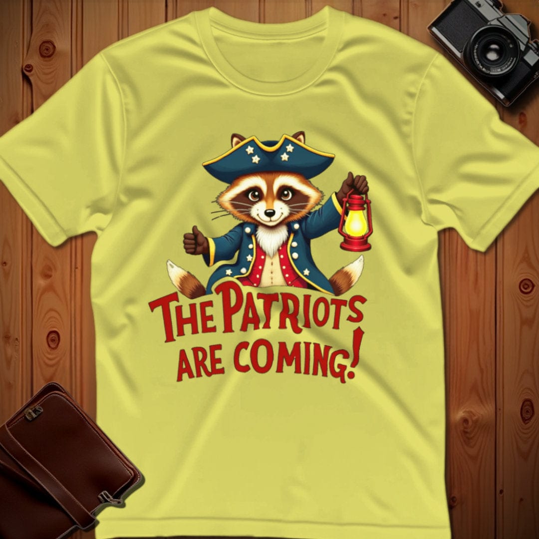 Raccoon Tee – Patriots are coming – Bold Vibrant Art