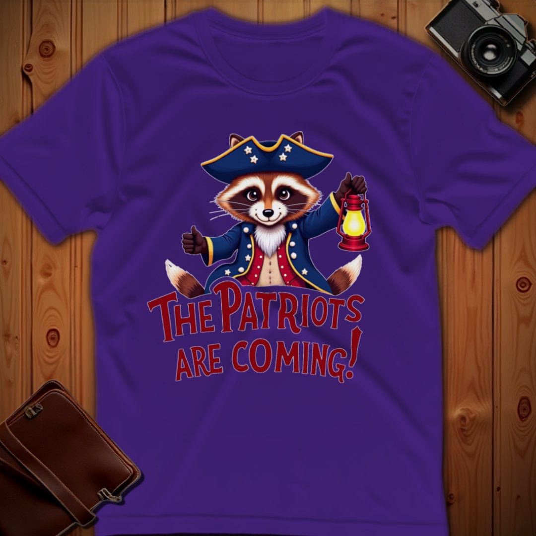 Raccoon Tee – Patriots are coming – Bold Vibrant Art